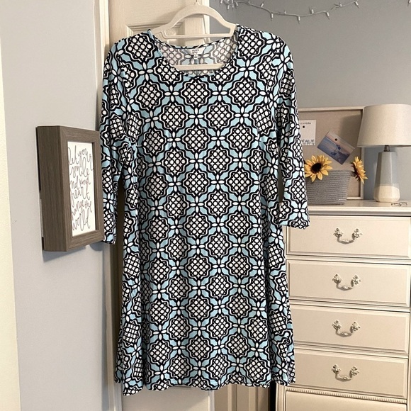 CROWN & Ivy Dress - Picture 1 of 8